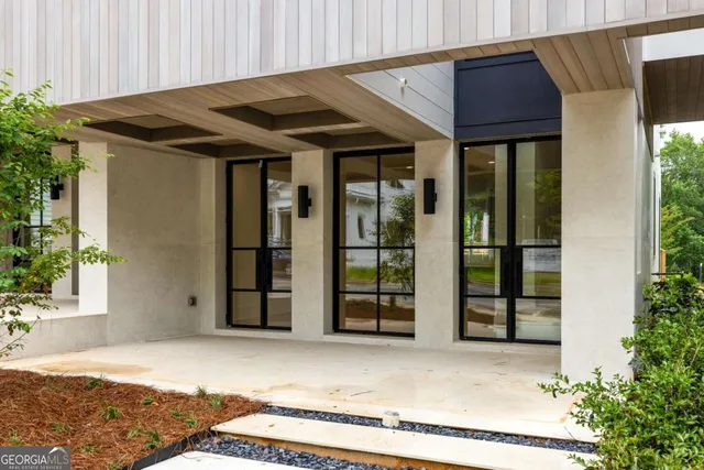 a view of a house with a entrance door