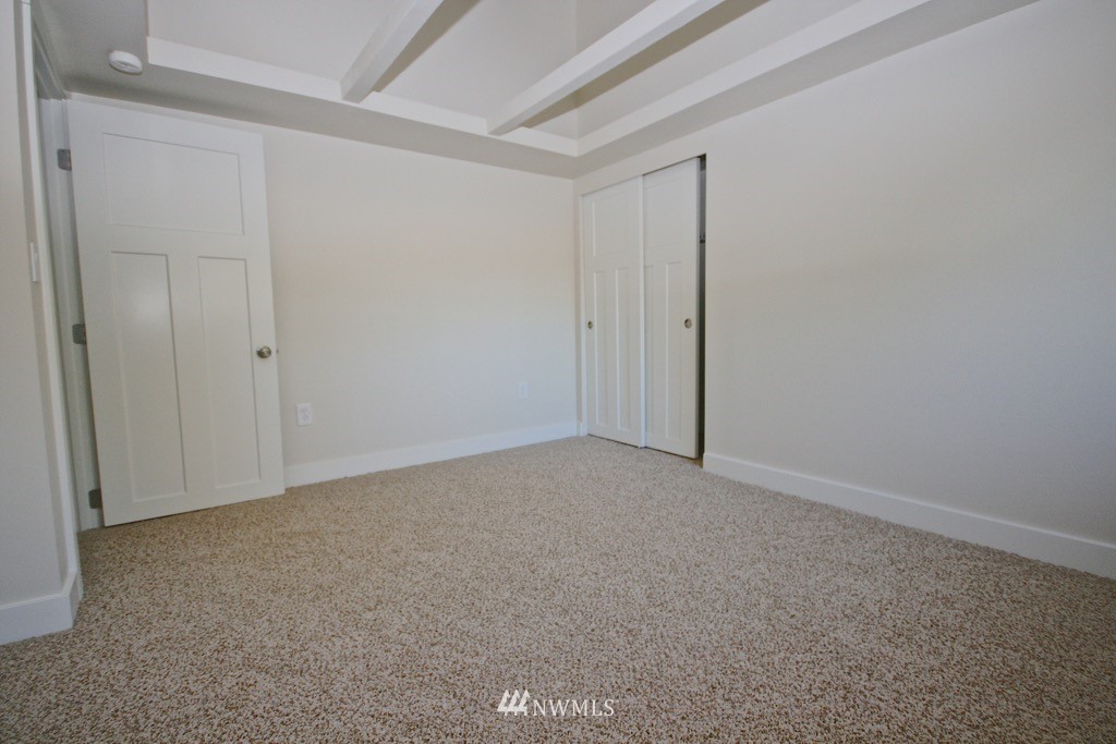 1004 Southwest 4th Place Renton, WA 98057 - Photo 19 of 21