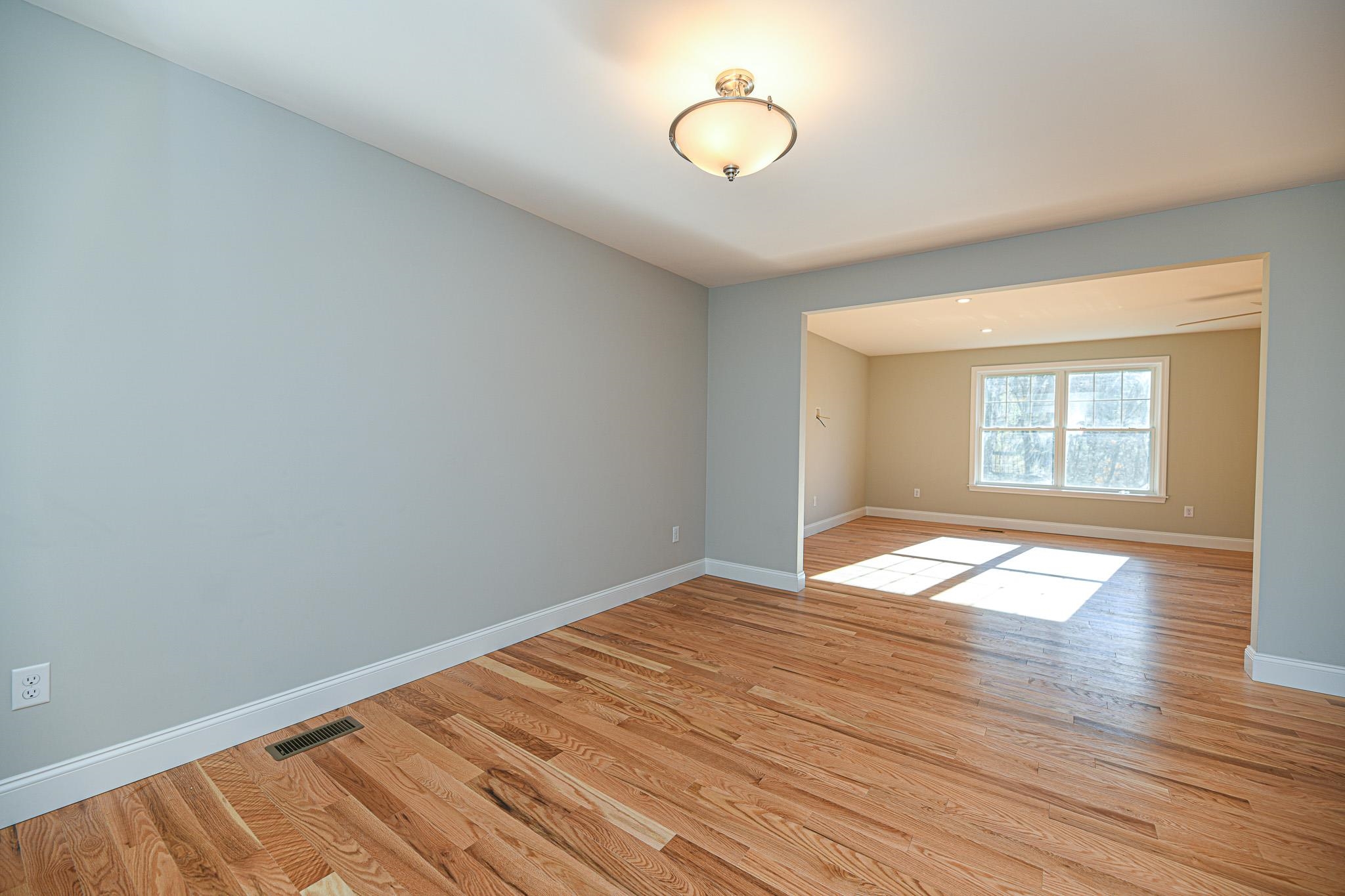 7 Delphi Way Londonderry, NH 03053 - Photo 18 of 34