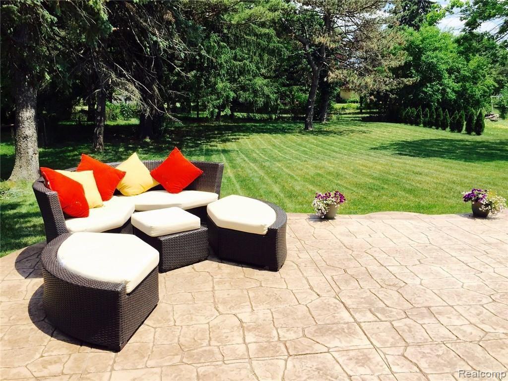 3877 Hazelton Avenue Rochester, MI 48307 - Photo 5 of 26 Patio