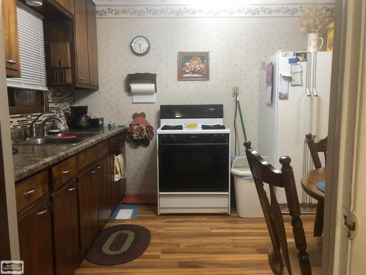 20741 32 Mile Road Armada, MI 48005 - Photo 4 of 24