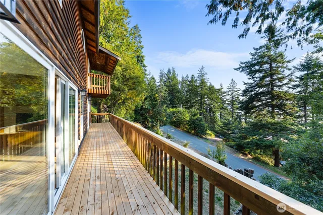 a view of backyard with green space