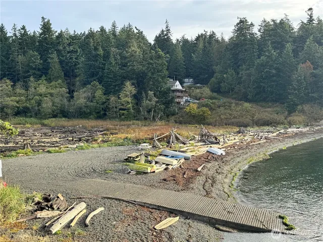 $650,000 | 7604 Holiday Boulevard, Anacortes, WA 98221