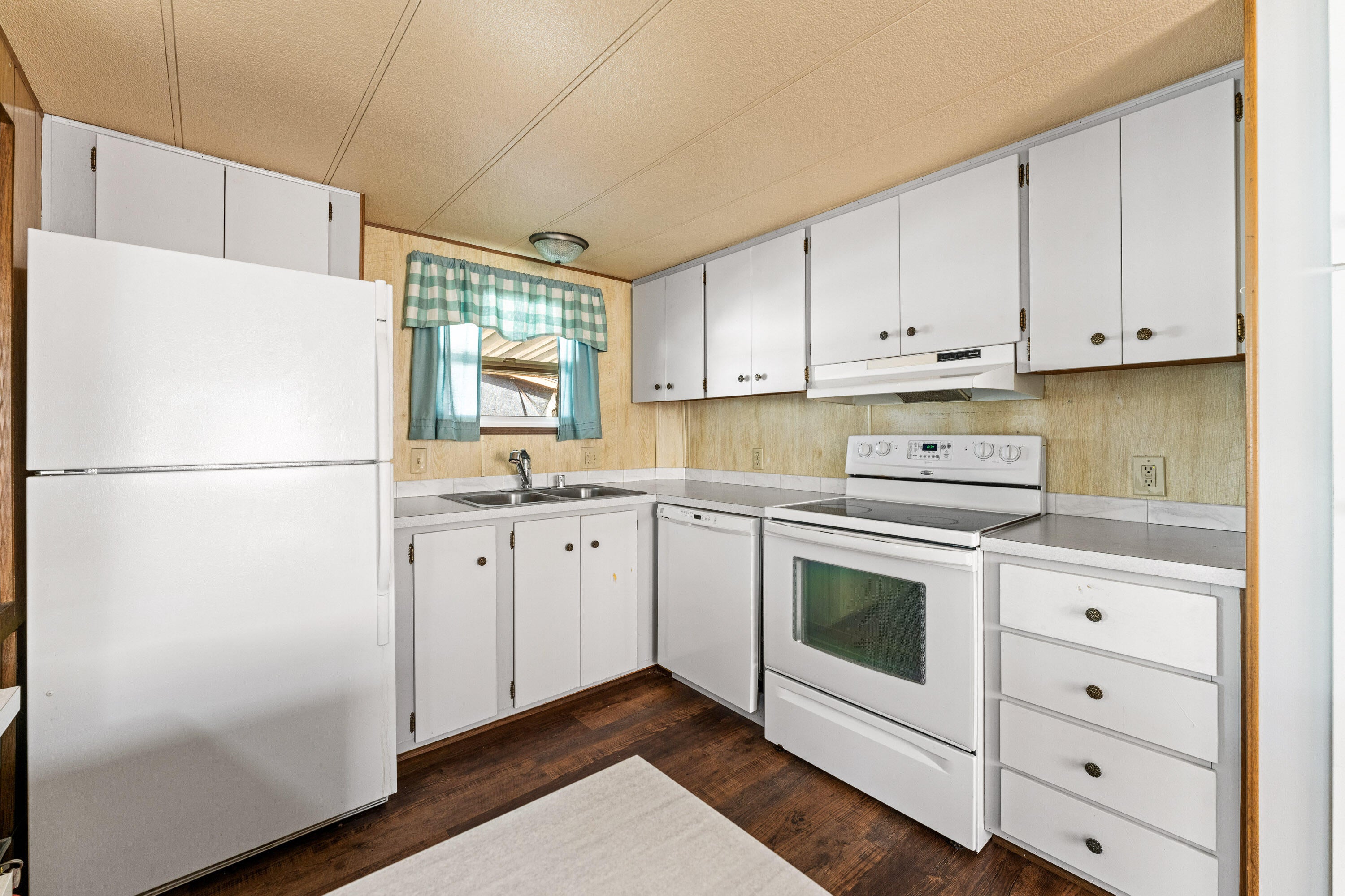 5076 Leonard Road, Unit 39 Grants Pass, OR 97527 - Photo 9 of 21 INT (5 of 13)
