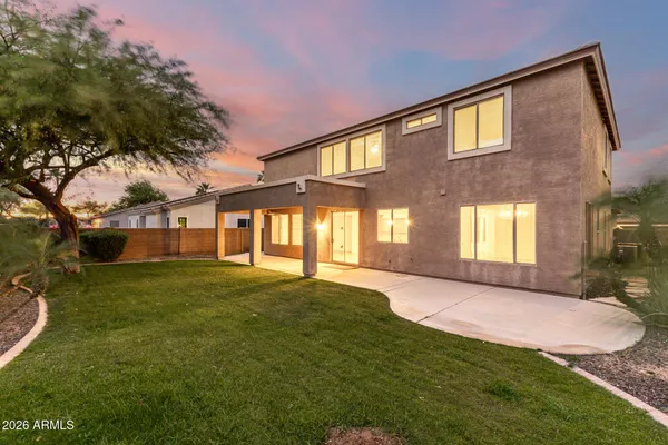 $675,000 | 3267 East Maplewood Street, Gilbert, AZ 85297