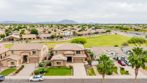 $675,000 | 3267 East Maplewood Street, Gilbert, AZ 85297