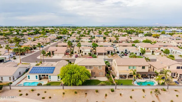 $675,000 | 3267 East Maplewood Street, Gilbert, AZ 85297