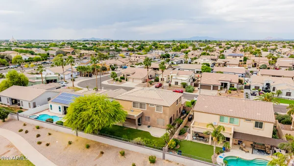 $675,000 | 3267 East Maplewood Street, Gilbert, AZ 85297