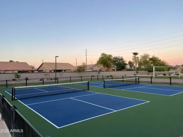 $675,000 | 3267 East Maplewood Street, Gilbert, AZ 85297