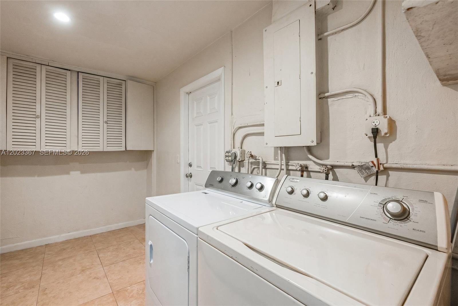 9875 Southwest 83rd Street Miami, FL 33173 - Photo 9 of 16