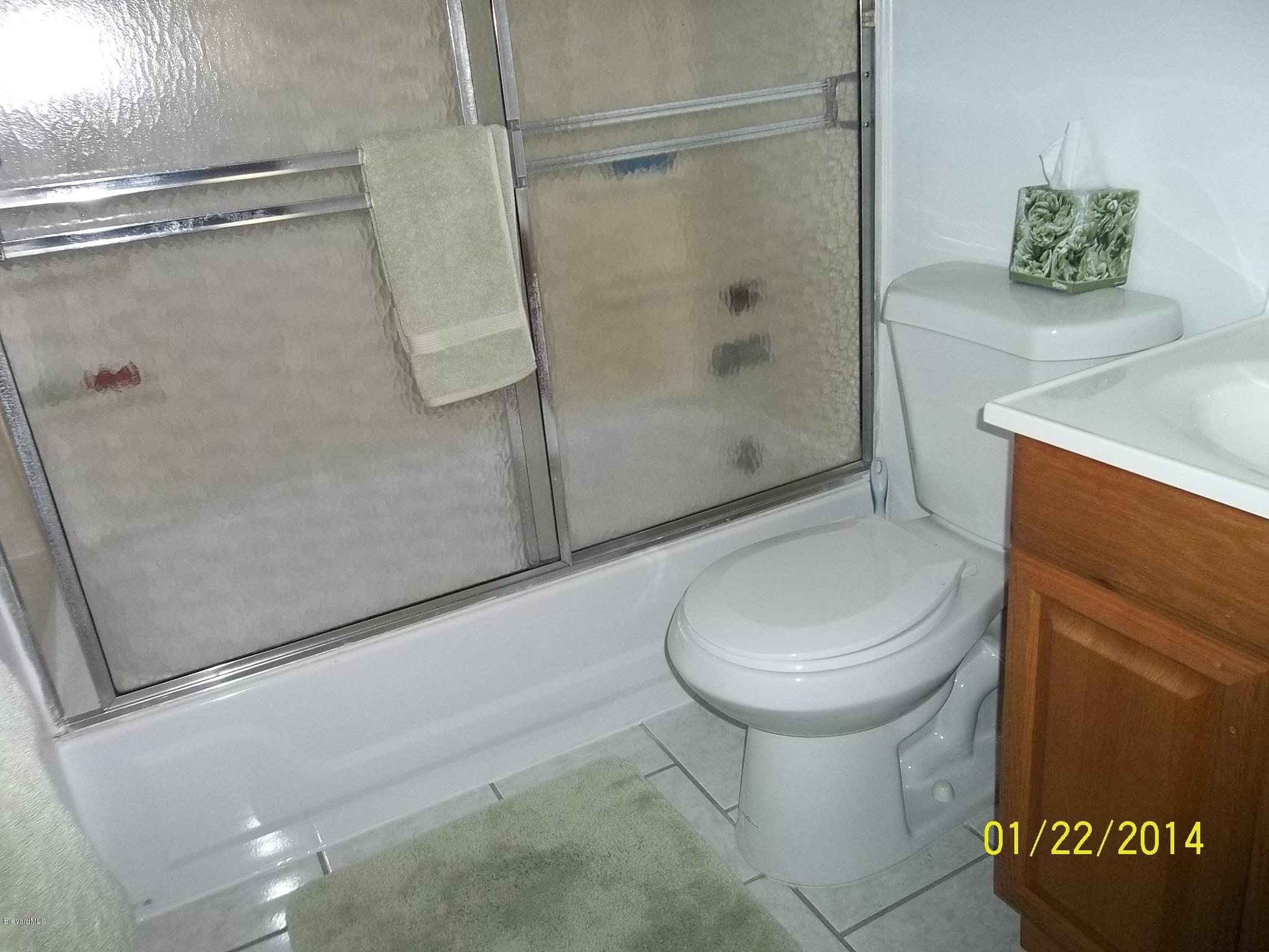4041 Mullens Road Mims, FL 32754 - Photo 18 of 27 master bath