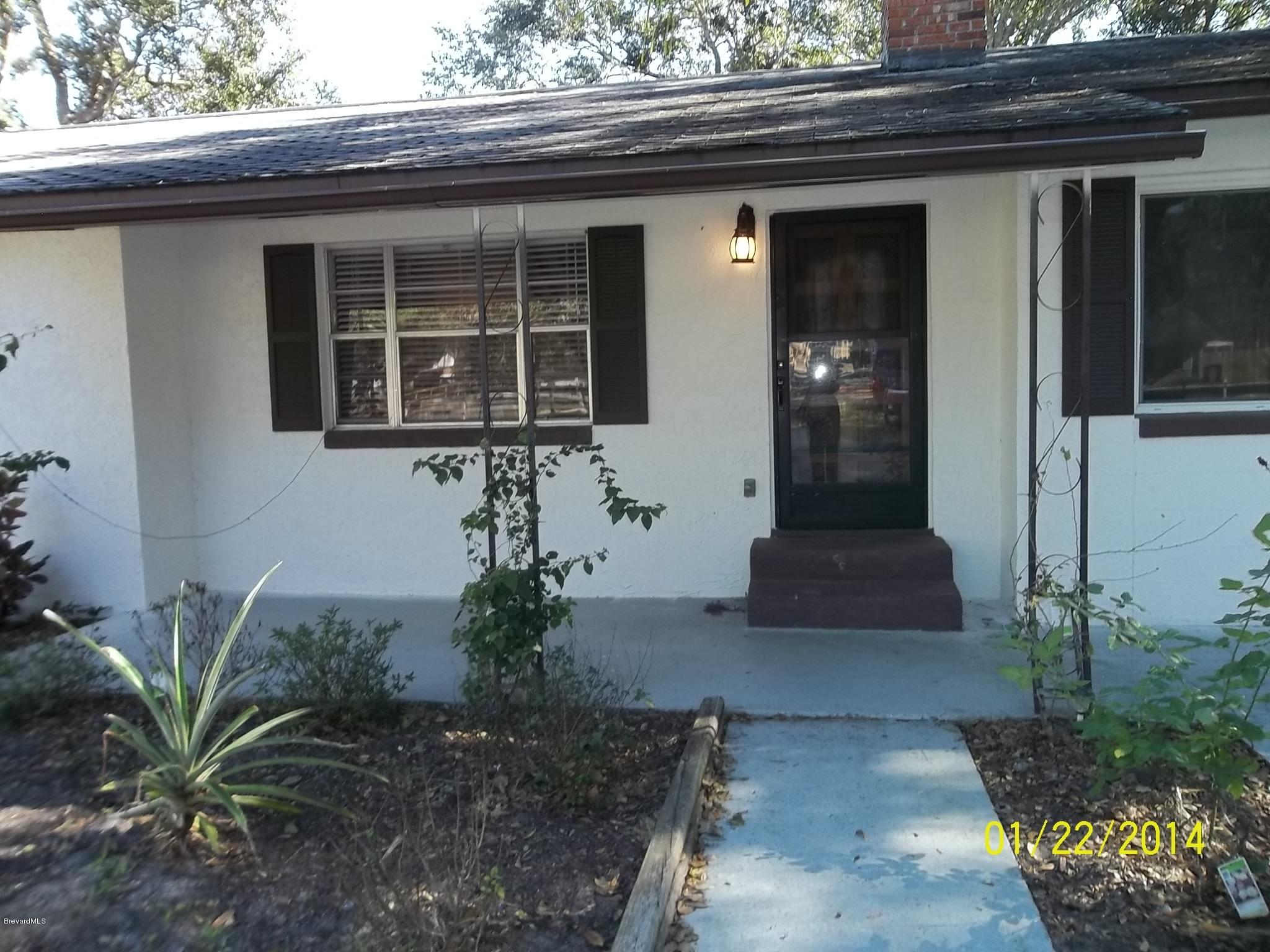4041 Mullens Road Mims, FL 32754 - Photo 26 of 27 front porch area