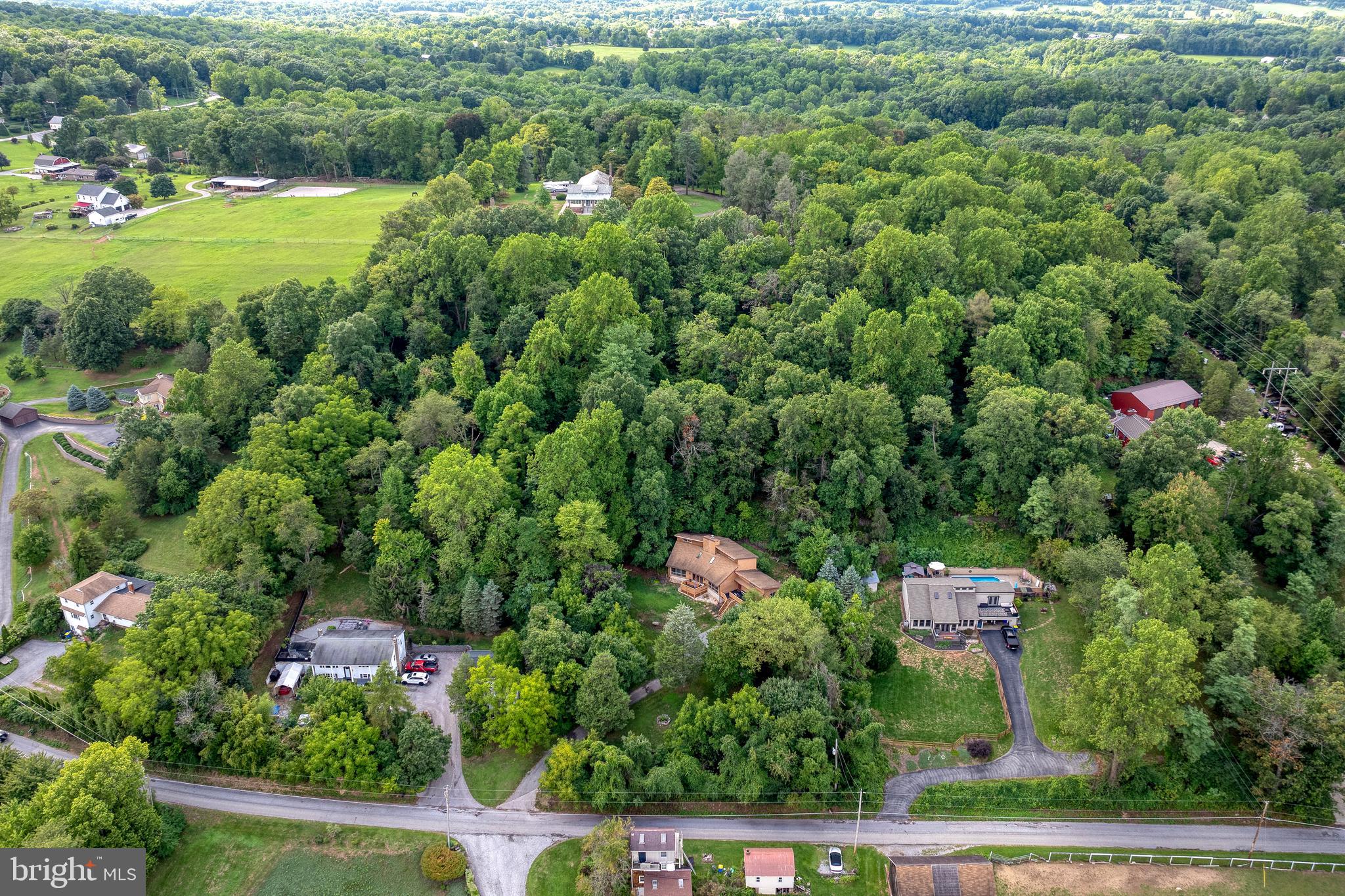 5840 Mountain Road Dover, PA 17315 - Photo 11 of 59