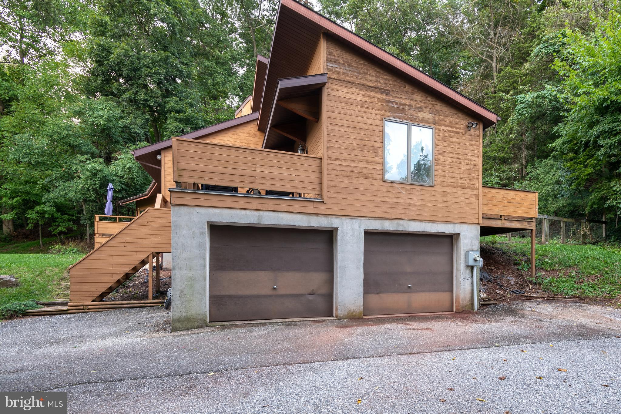 5840 Mountain Road Dover, PA 17315 - Photo 4 of 59