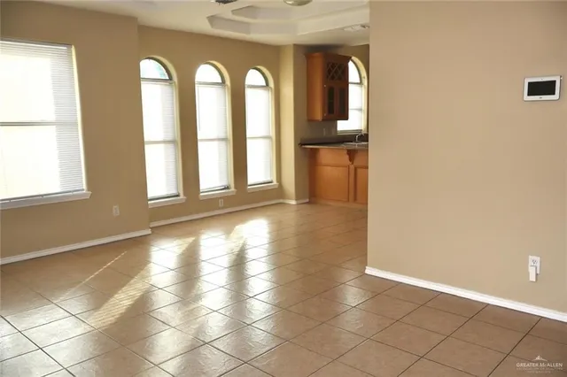 $950 | 2015 West Western Drive, Unit 1, Edinburg, TX 78539