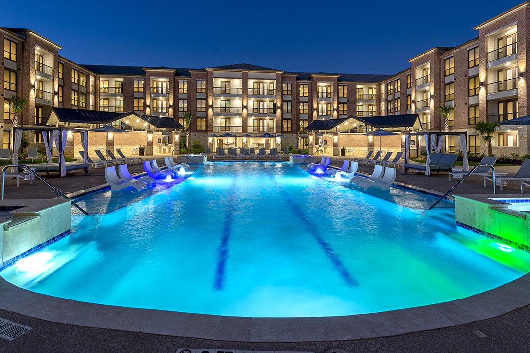 1724 Partnership Way, Unit 3101 Katy, TX 77449 - Photo 28 of 30 Lap pool