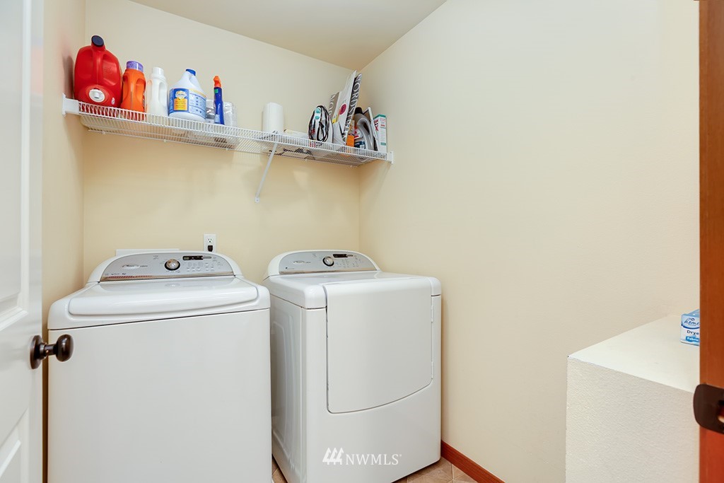 17801 20th Avenue Southeast Bothell, WA 98012 - Photo 17 of 25 a utility room with dryer and washer