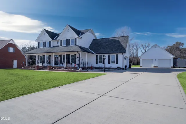 $585,000 | 24 Clubhouse Drive, Dunn, NC 28334