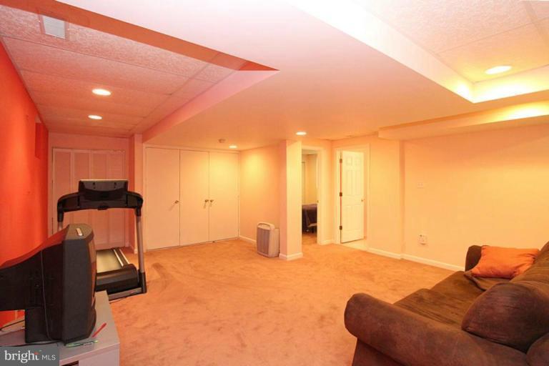 11826 Smoketree Road Potomac, MD 20854 - Photo 2 of 30 Recreation room in basement
