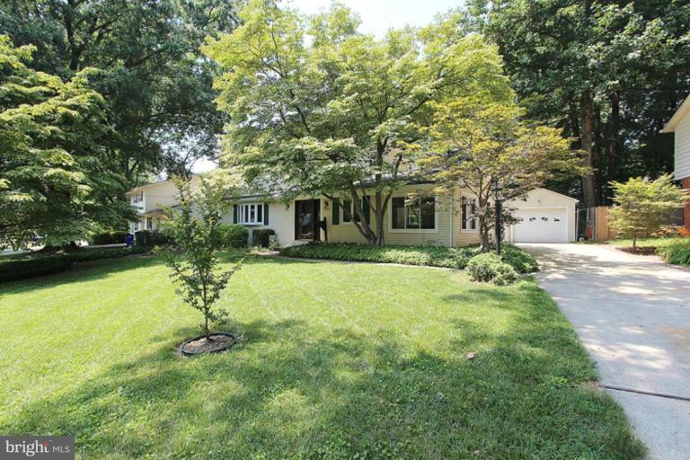 11826 Smoketree Road Potomac, MD 20854 - Photo 11 of 30 Exterior #2