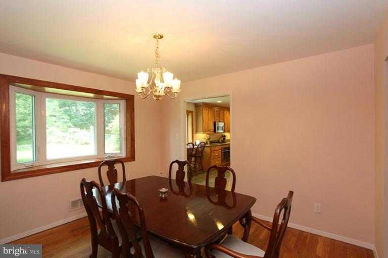 11826 Smoketree Road Potomac, MD 20854 - Photo 13 of 30 Dining Room #2