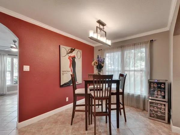 $4,500 | 610 West N Loop Boulevard, Austin, TX 78751