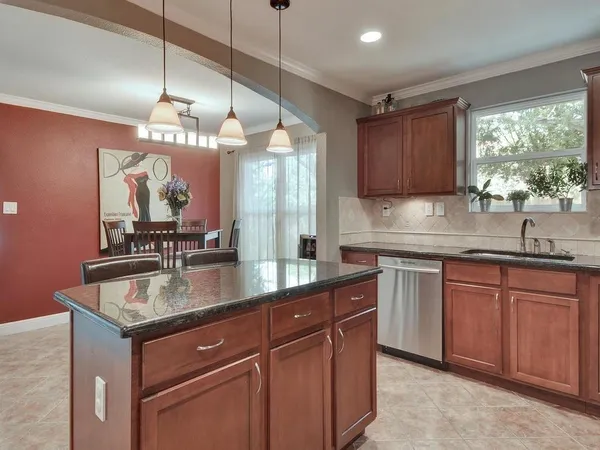 $4,500 | 610 West N Loop Boulevard, Austin, TX 78751
