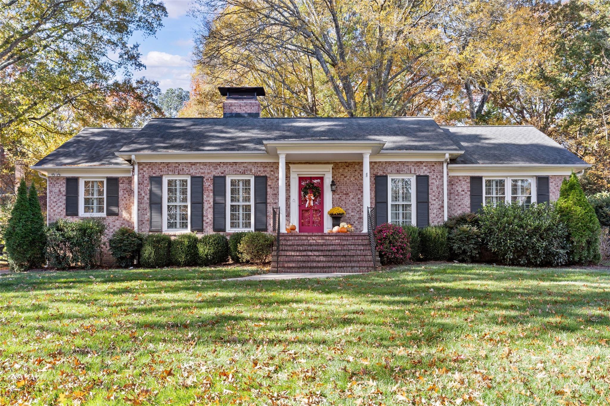 7526 Whistlestop Road Charlotte, NC 28210 - Photo 2 of 42 a view of house with a yard