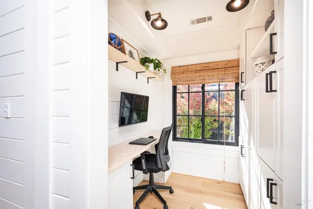 $1,189,000 | 576 Patchett Street, Napa, CA 94559