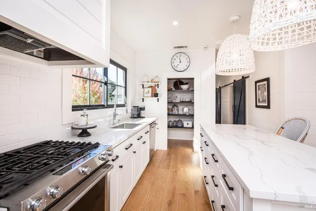 $1,189,000 | 576 Patchett Street, Napa, CA 94559