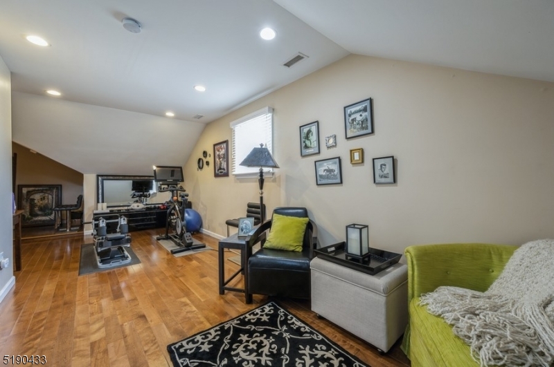 32 Beechwood Road Florham Park, NJ 07932 - Photo 19 of 29