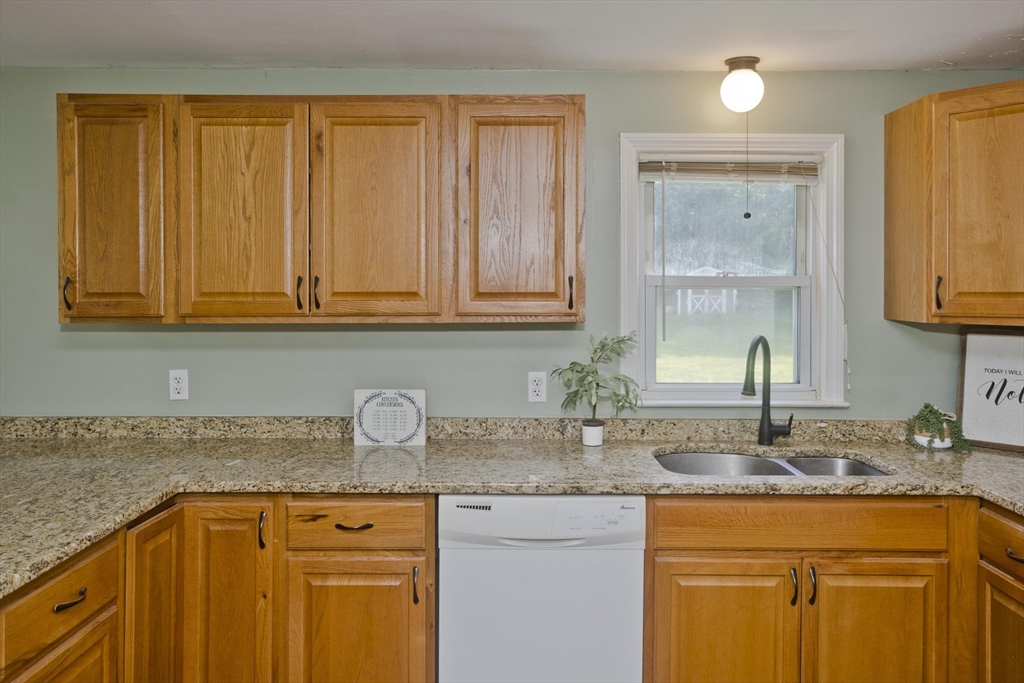 33 South Longyard Road Southwick, MA 01077 - Photo 13 of 40 Gallery Image 13