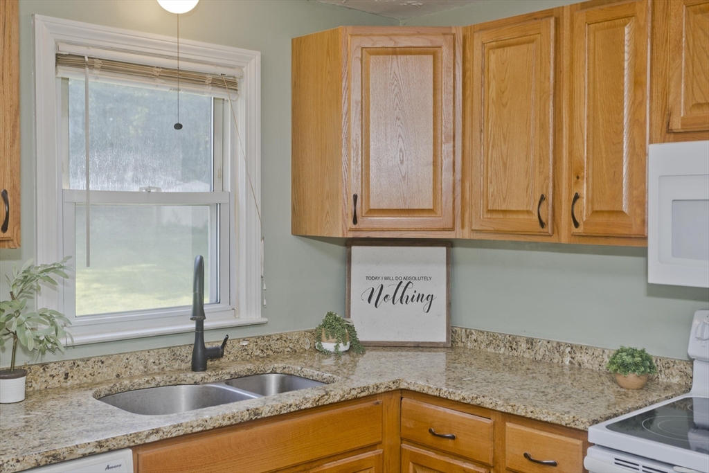 33 South Longyard Road Southwick, MA 01077 - Photo 16 of 40 Gallery Image 16