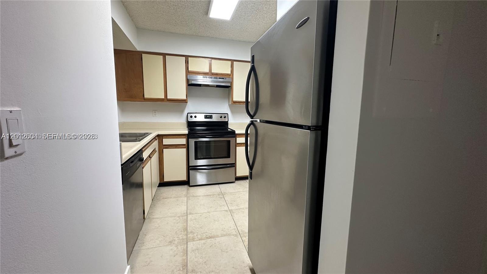 1243 Southwest 46th Avenue, Unit 1111 Pompano Beach, FL 33069 - Photo 14 of 23