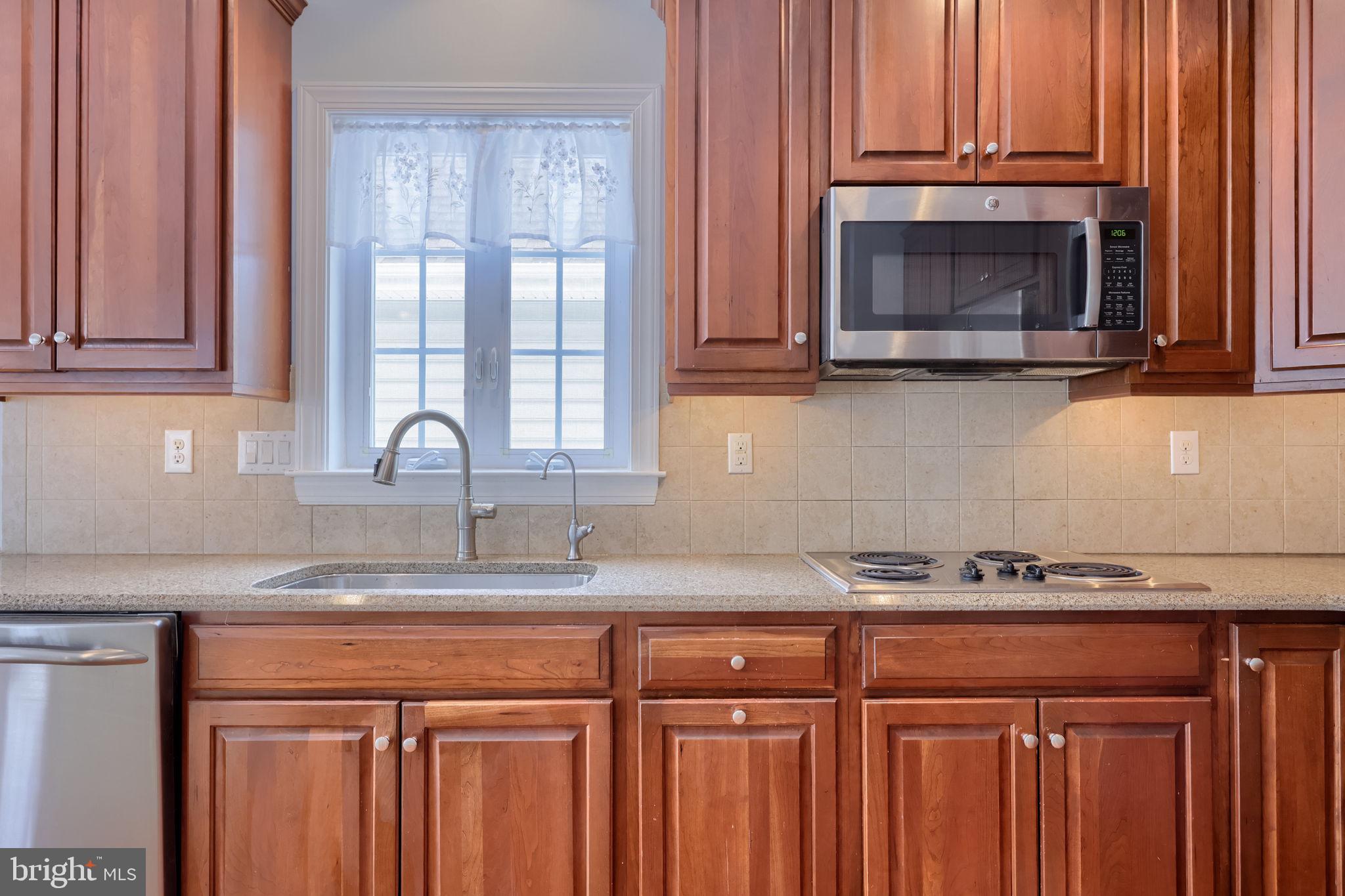 646 Baldwin Way Mount Joy, PA 17552 - Photo 13 of 52