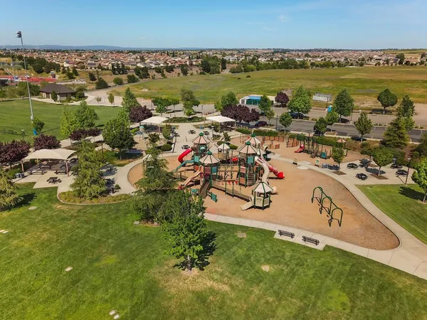 $660,000 | 946 Campfire Circle, Rocklin, CA 95765