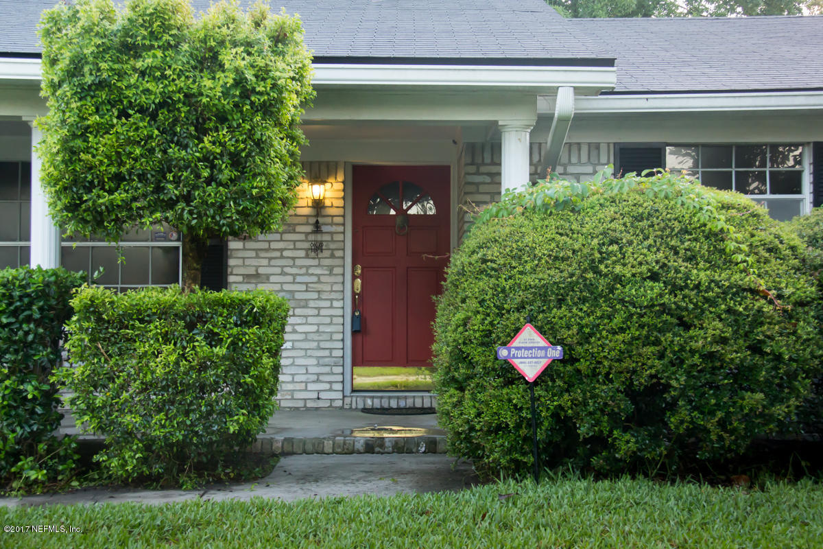 9033 Runnymeade Road Jacksonville, FL 32257 - Photo 4 of 46 IMG_7455-Edit