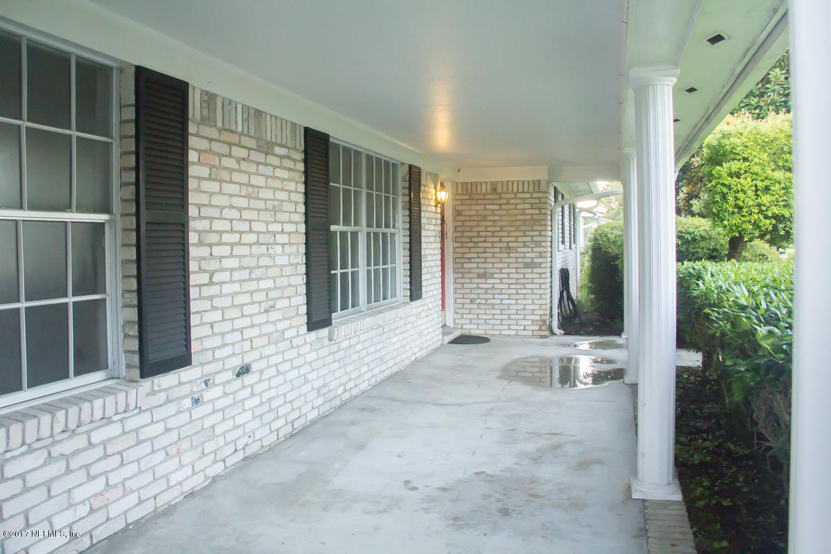 9033 Runnymeade Road Jacksonville, FL 32257 - Photo 7 of 46 IMG_7458