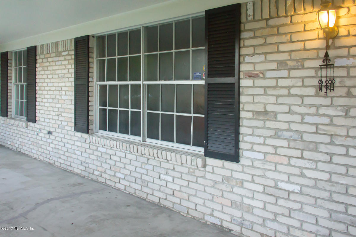 9033 Runnymeade Road Jacksonville, FL 32257 - Photo 8 of 46 IMG_7459