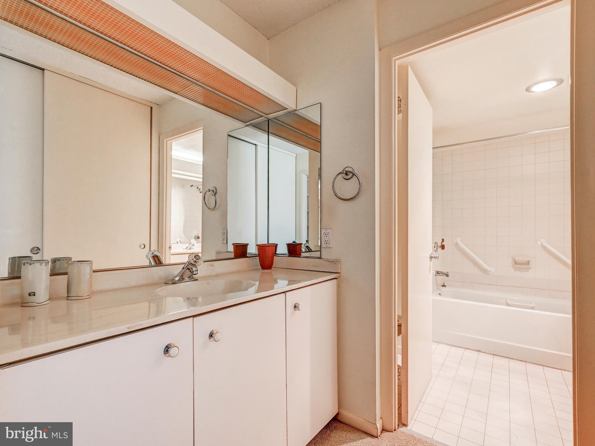 111 Hamlet Hill Road, Unit 1006 Baltimore, MD 21210 - Photo 24 of 48 Gallery Image 24