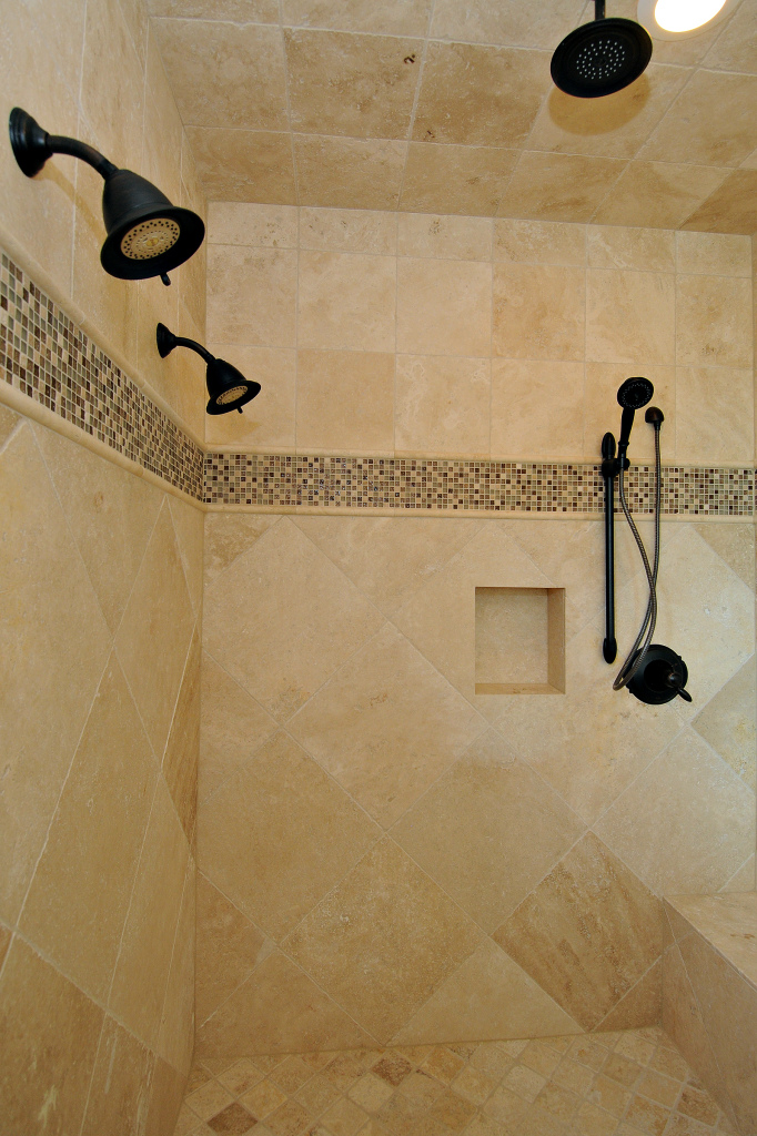 6274 North Cattletrack Road Scottsdale, AZ 85250 - Photo 21 of 31 Shower detail