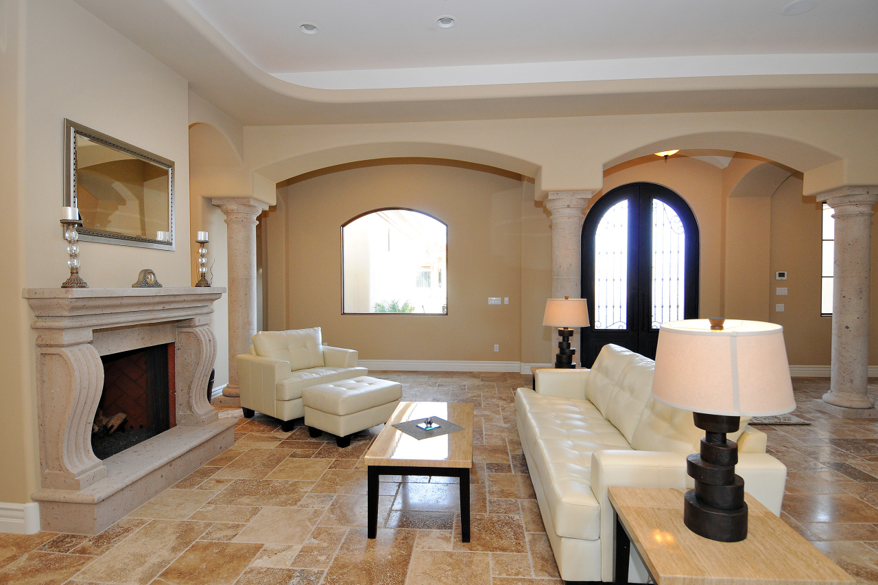 6274 North Cattletrack Road Scottsdale, AZ 85250 - Photo 4 of 31 Living room