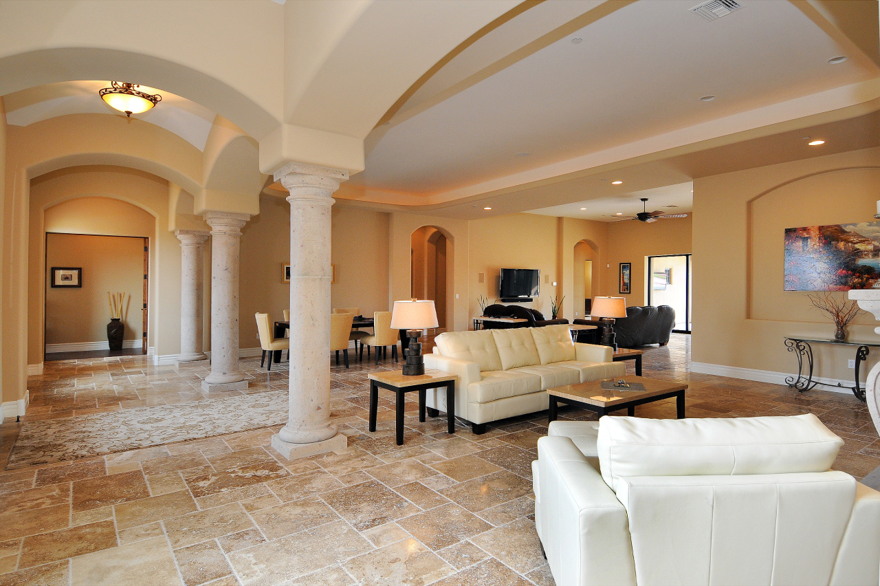 6274 North Cattletrack Road Scottsdale, AZ 85250 - Photo 6 of 31 Living room