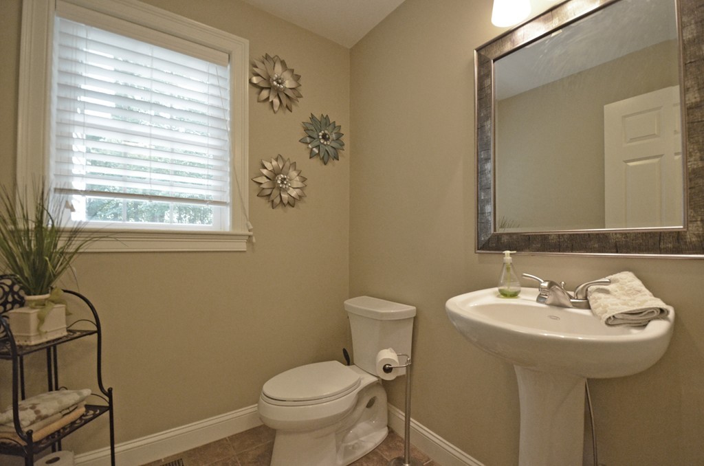 48 Forrest Road Westford, MA 01886 - Photo 8 of 29 Gallery Image 8