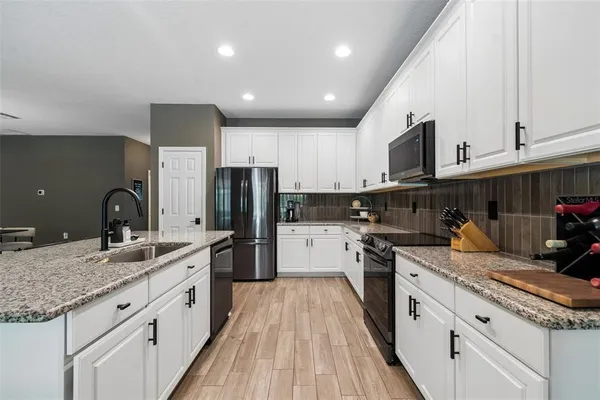 $575,000 | 18078 Romanesque Court, Spring Hill, FL 34610