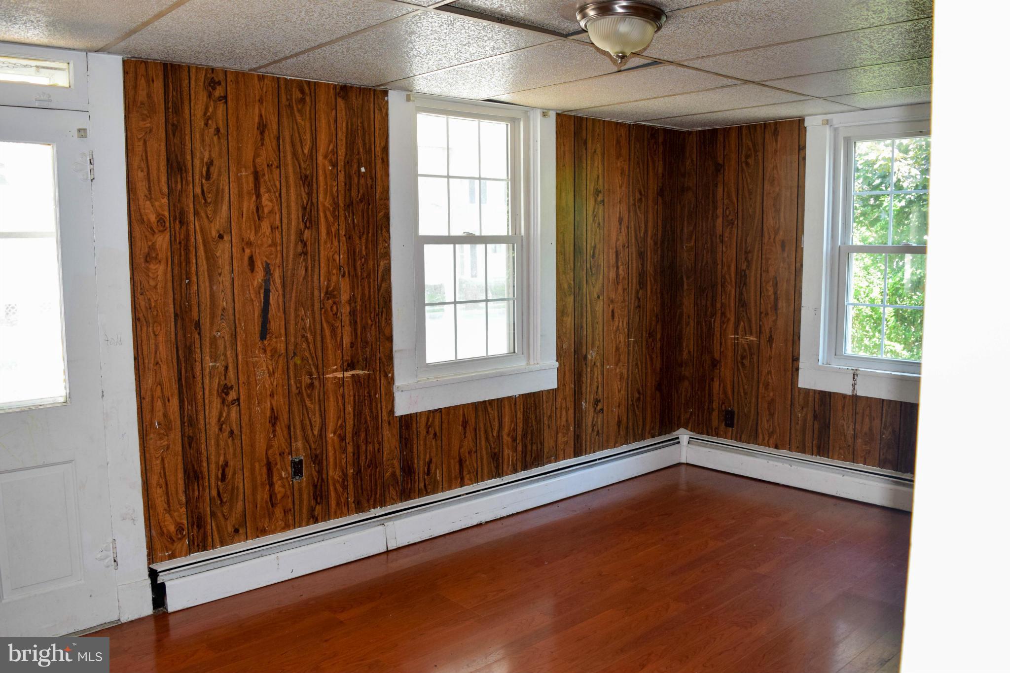 21503 York Road Freeland, MD 21053 - Photo 4 of 26 Living Room