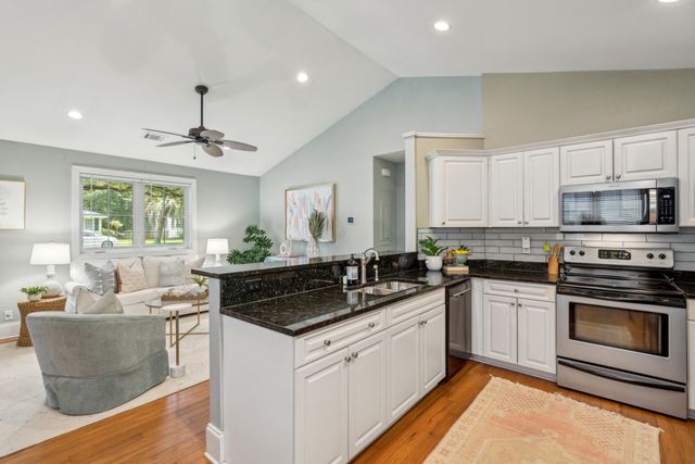 $597,500 | 8 Tovey Road, Charleston, SC 29407