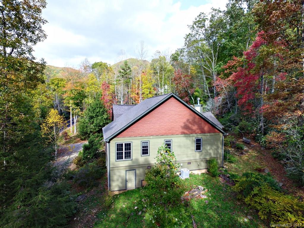 3650 Bald Creek Road Clyde, NC 28721 - Photo 3 of 25