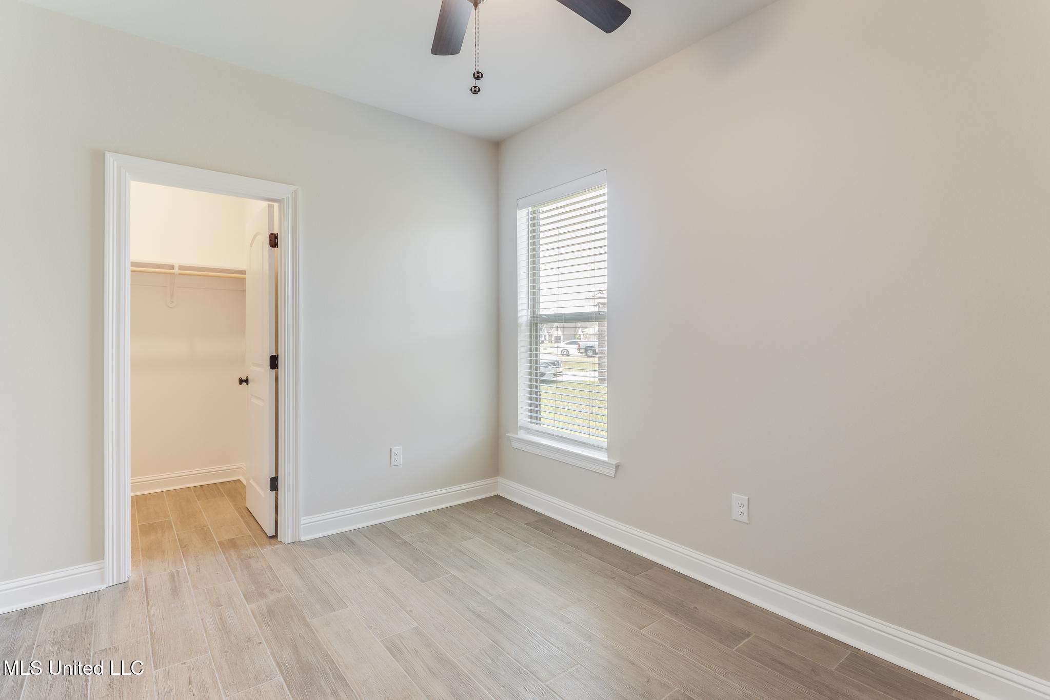 11424 Memphis Circle Ocean Springs, MS 39564 - Photo 17 of 29 Bedroom #2
