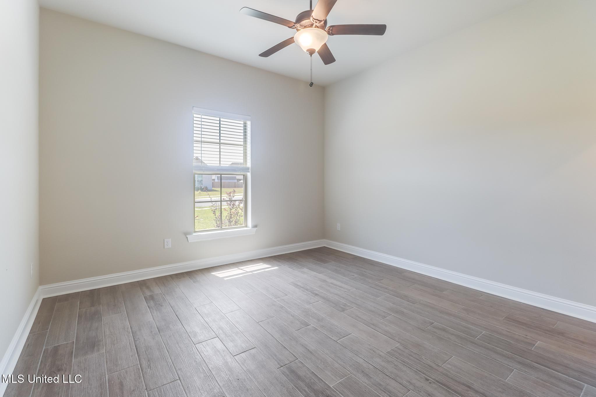 11424 Memphis Circle Ocean Springs, MS 39564 - Photo 22 of 29 Bedroom #4